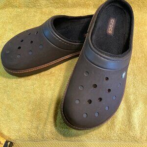 Crocs brown fleece lined clog slides 12